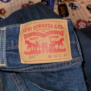 Levi's